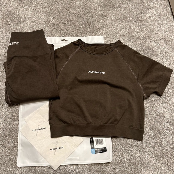 Alphalete amplify mocha short sleeve - Picture 4 of 4